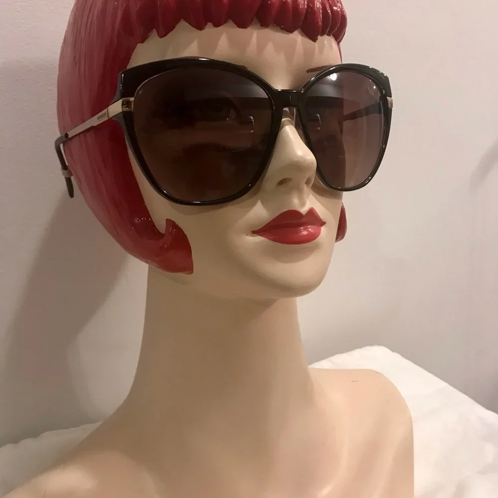 Von Zipper ‘Begonia’ black frame, yellow metal hinges oversized sunglass…